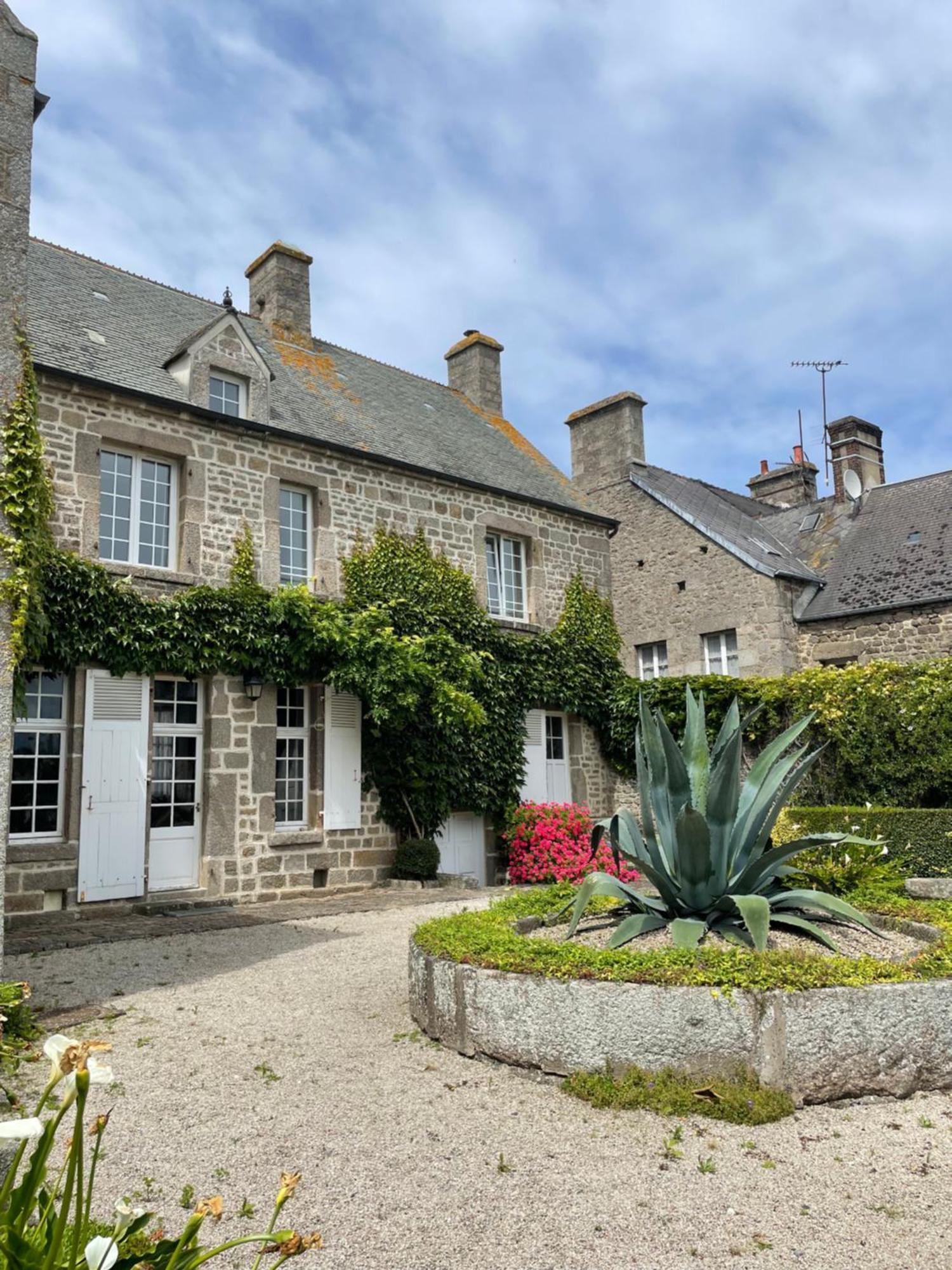 Le Conquerant - Chambres Meublees - Barfleur Exteriér fotografie