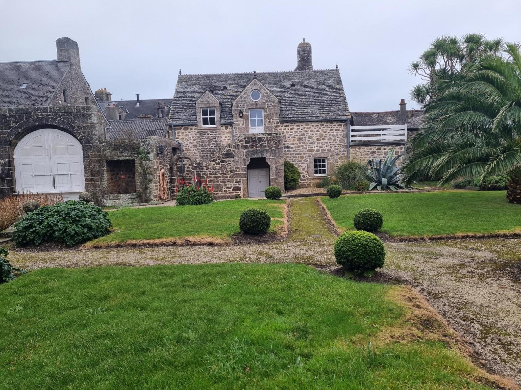 Le Conquerant - Chambres Meublees - Barfleur Exteriér fotografie